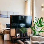 Honey - Loftaffair Apartment